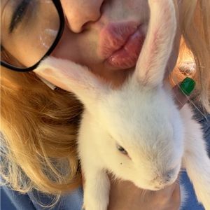 Meet your Posher, Maddie